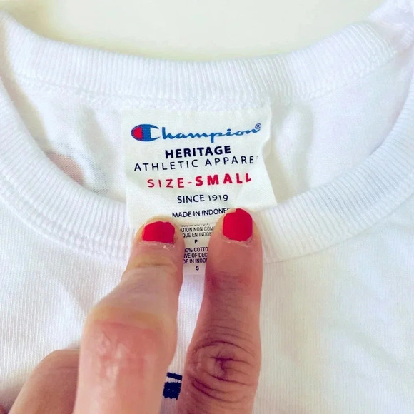 Champion White Printed Graphic Tee Size Small - Picture 7 of 8